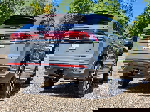 New 2026 Volkswagen Atlas Cross Sport SEL image 7
