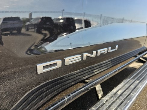 Used 2024 GMC Sierra 1500 Denali image 15