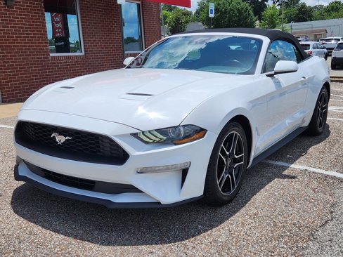 Used 2022 Ford Mustang Premium image 5