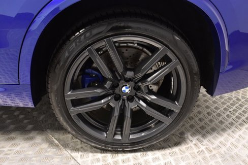 Used 2022 BMW X5 M w/ Executive Package image 36