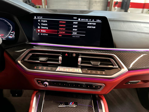 Used 2022 BMW X6 M Competition w/ Competition Package image 19