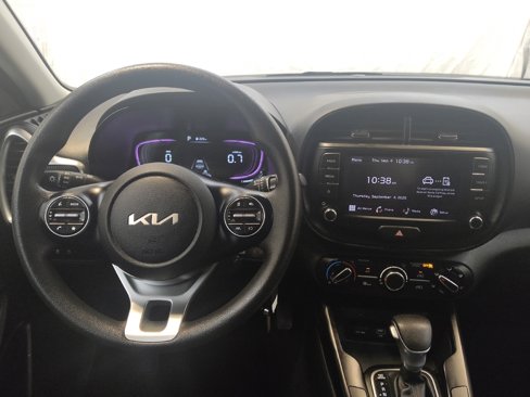 Used 2024 Kia Soul LX image 22