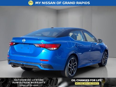 New 2025 Nissan Sentra SR image 10