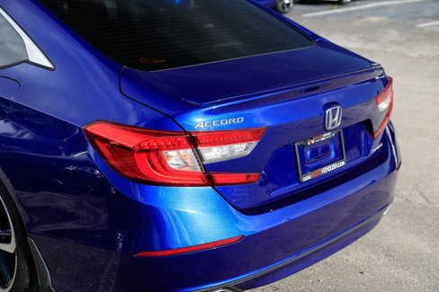 Used 2018 Honda Accord Sport image 27