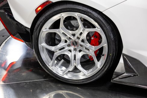 Used 2024 Lamborghini Revuelto image 39