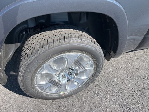 New 2026 RAM 1500 4x4 Crew Cab image 5