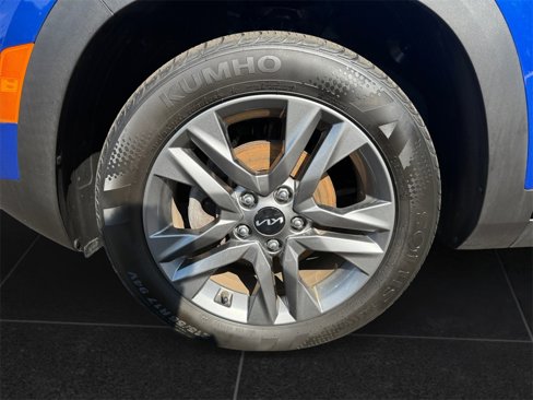 Used 2023 Kia Seltos S image 9