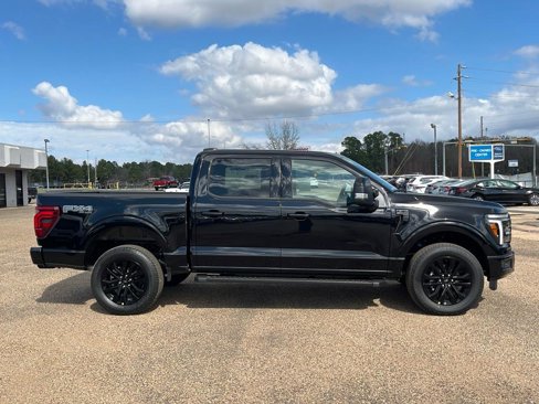 New 2025 Ford F150 Lariat w/ Equipment Group 501A Mid image 8