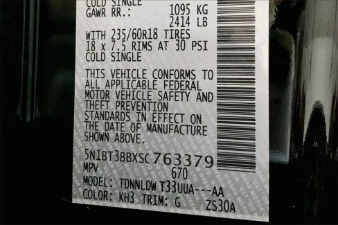 Certified 2025 Nissan Rogue SV image 33