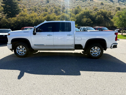 Used 2024 Chevrolet Silverado 3500 High Country w/ Technology Package image 2