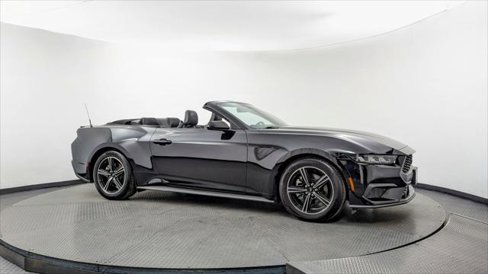 Used 2024 Ford Mustang Premium image 9