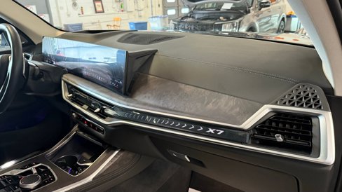 Used 2025 BMW X7 xDrive40i image 23