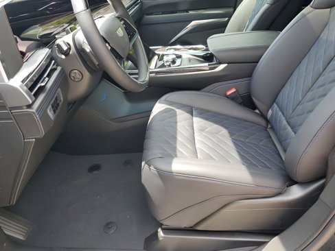 New 2026 Cadillac Escalade IQ Luxury 1 image 32