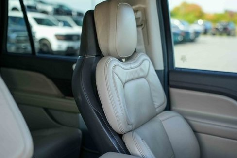 Used 2023 Lincoln Navigator Reserve w/ Equipment Group 201A image 27