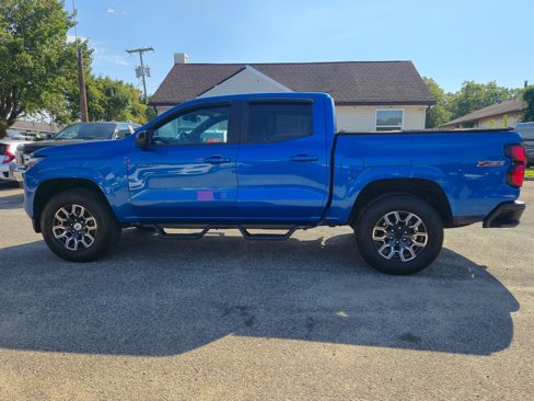 Used 2023 Chevrolet Colorado Z71 w/ Z71 Convenience Package 2 image 4