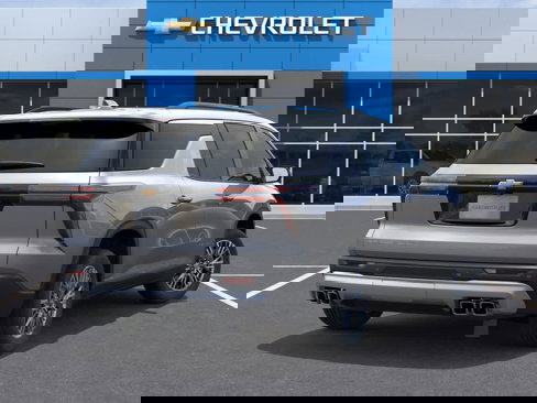New 2026 Chevrolet Traverse LT w/ Driver Confidence Package image 4