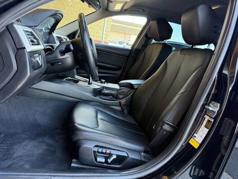 Used 2017 BMW 320i Sedan image 17