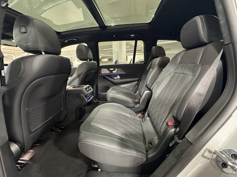 New 2026 Mercedes-Benz GLS 63 AMG 4MATIC image 19