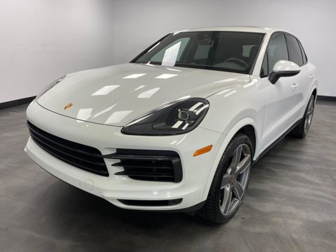 Used 2021 Porsche Cayenne image 2