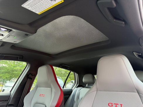 New 2025 Volkswagen GTI SE image 21