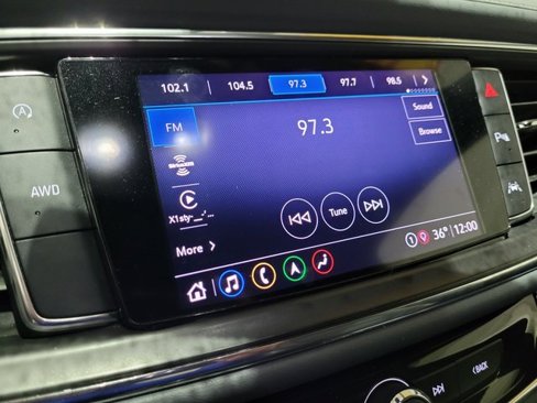 Used 2022 Buick Enclave Premium image 32