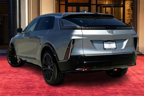 Used 2025 Cadillac Lyriq Luxury image 4
