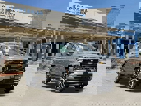 New 2026 Chevrolet Suburban High Country image 2