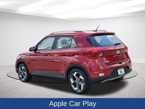 Used 2024 Hyundai Venue SEL image 5