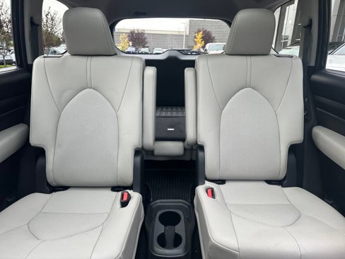Certified 2024 Toyota Grand Highlander XLE image 25