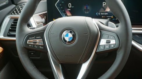 New 2026 BMW X5 xDrive40i w/ Premium Package image 16