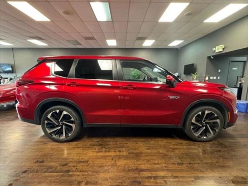 Used 2023 Mitsubishi Outlander SE image 5