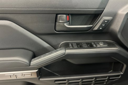 New 2025 Toyota 4Runner TRD Off-Road Premium image 9