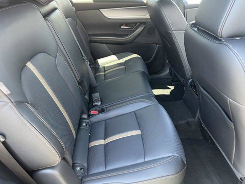 New 2025 MAZDA CX-70 Plug-In Hybrid w/ Premium Plus image 16