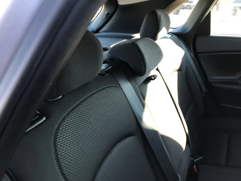 Used 2018 Hyundai Elantra GT image 16