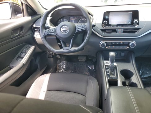 Used 2024 Nissan Altima 2.5 S image 14