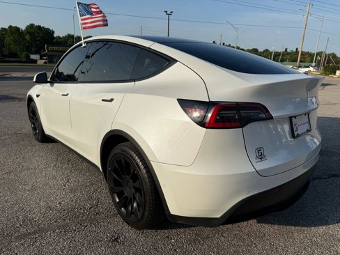 Used 2020 Tesla Model Y Long Range image 7