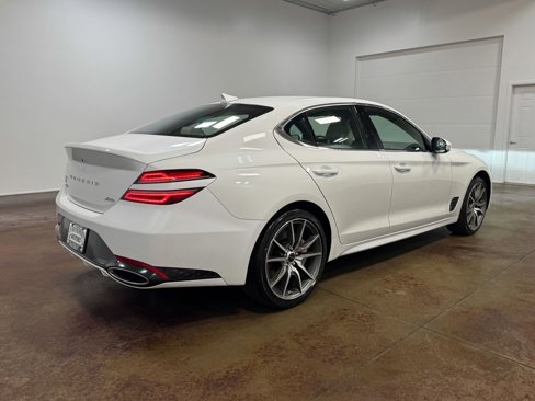 Used 2025 Genesis G70 2.5T image 34