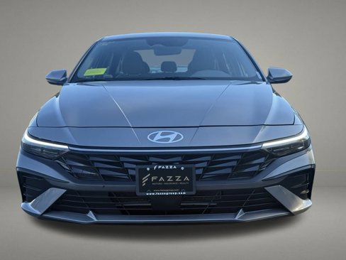 Used 2024 Hyundai Elantra SEL w/ Convenience Package image 9