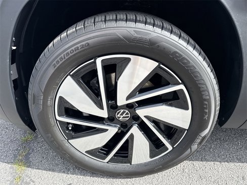 New 2025 Volkswagen Atlas SE image 8
