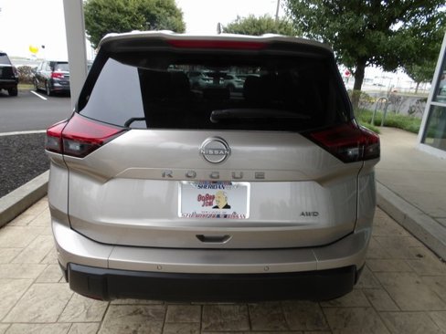 New 2026 Nissan Rogue SV image 6