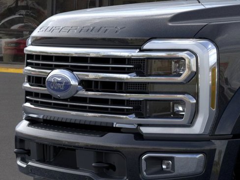 New 2026 Ford F450 Platinum image 17
