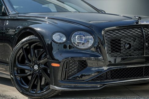 New 2025 Bentley Flying Spur Plug-In Hybrid image 7