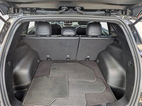 Used 2024 Jeep Compass Latitude image 6