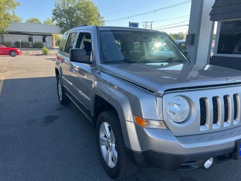 Used 2017 Jeep Patriot Latitude image 29