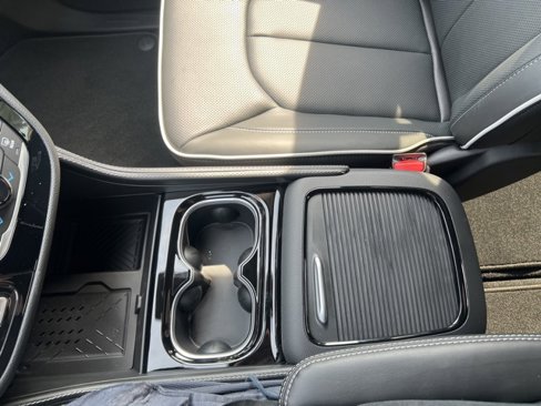 New 2026 Chrysler Pacifica Limited image 25
