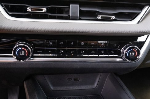 New 2026 Chevrolet Equinox LT w/ Convenience Package II image 29