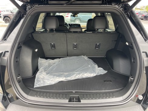 New 2026 Chevrolet Equinox ACTIV w/ LPO, Floor Liner Package image 11