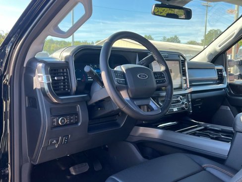 New 2026 Ford F250 Lariat w/ Chrome Package image 12