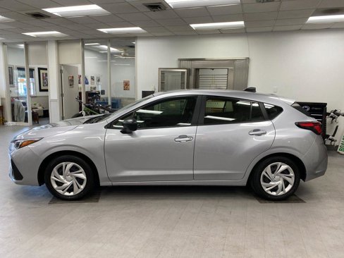 Used 2024 Subaru Impreza 2.0i image 2