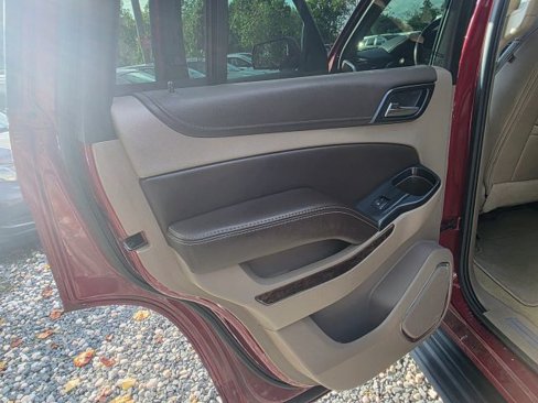 Used 2017 Chevrolet Tahoe LT image 14